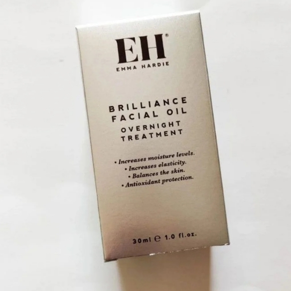 Emma Hardie brilliance facial oil - Picture 3 of 7